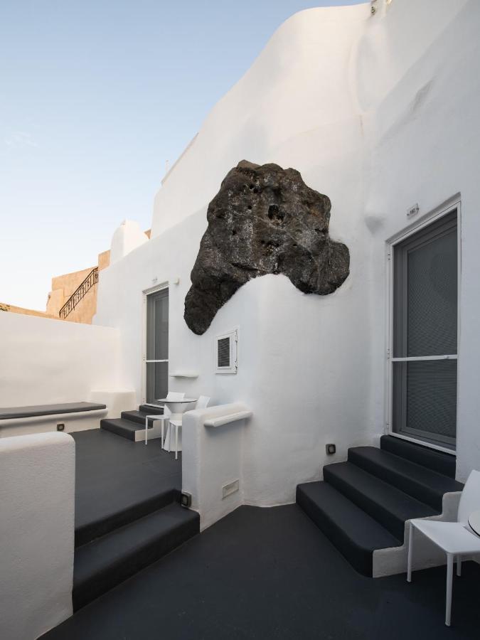 Hôtel White Concept Caves (Adults Only) à Fira  Extérieur photo